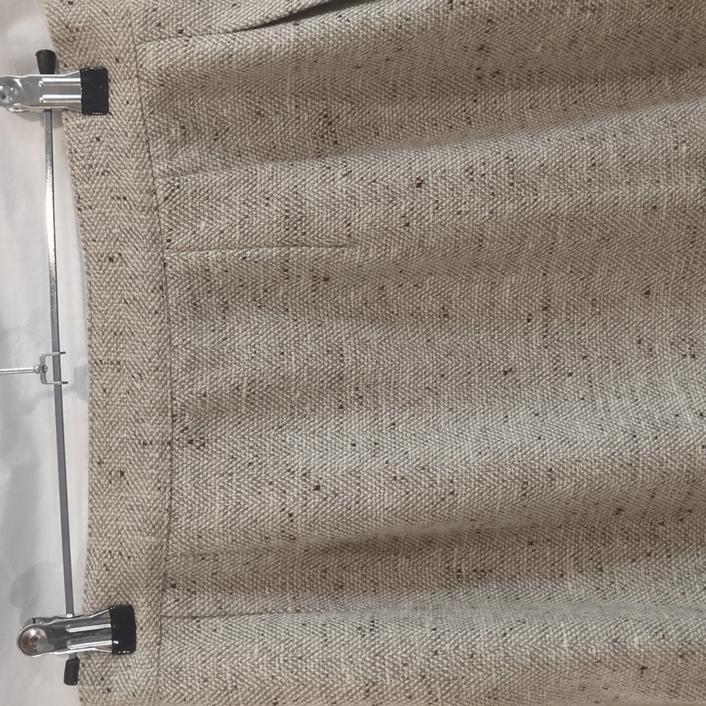 Liz Claiborne | Wrap Natural Tan/Specks Herringbone Fringed Waterfall Skirt | 8 - Picture 9 of 12